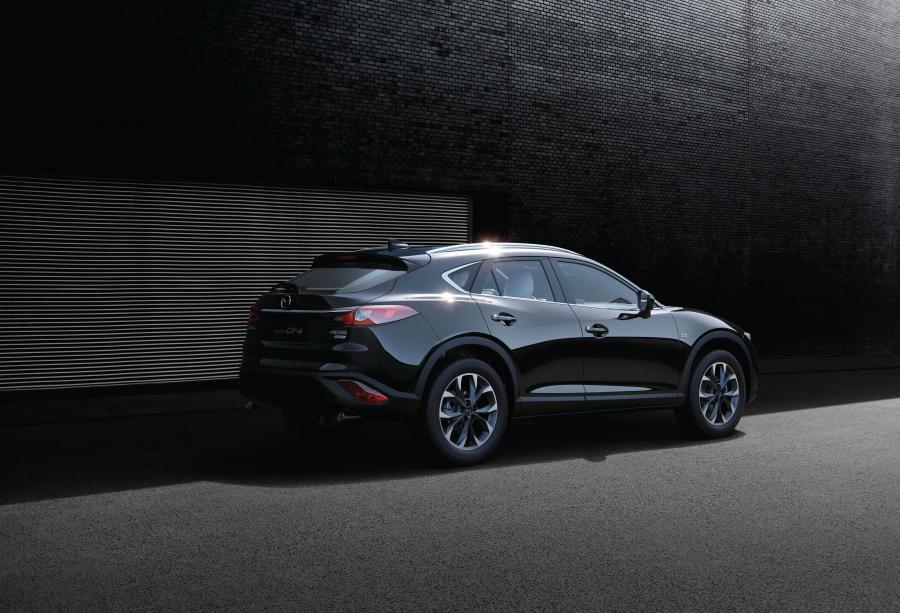  Mazda CX-4 2016 года  (фото 12 из 38)